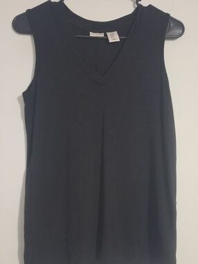 Max Studio Black V-Neck Sleeveless Tank Top